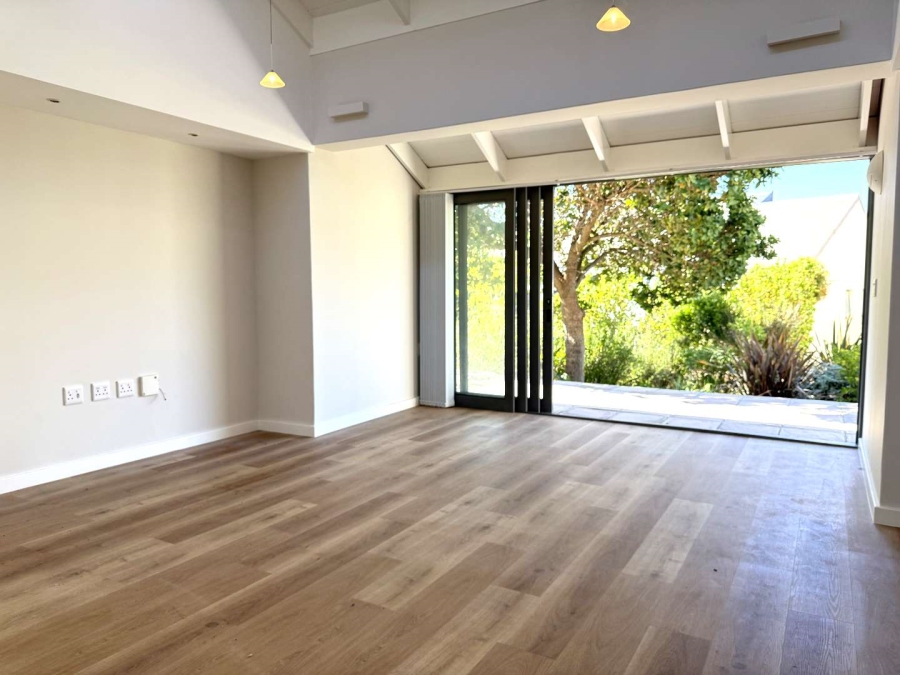 3 Bedroom Property for Sale in Beach Estate Western Cape